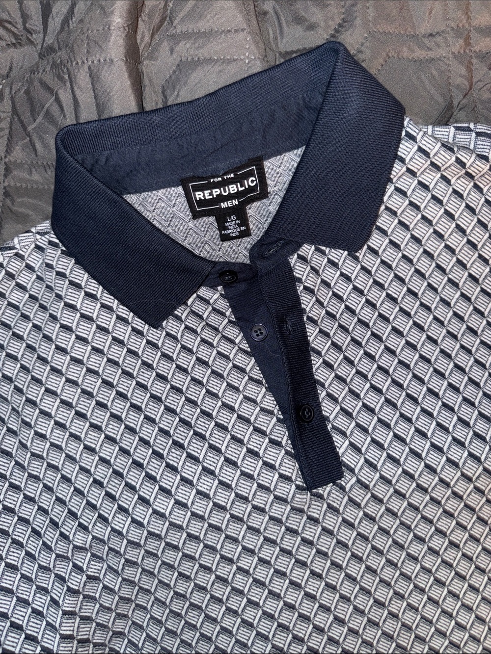 Menβs Navy Patterned Polo Shirt Banana Republic